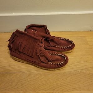 Burgendy suede moccasins